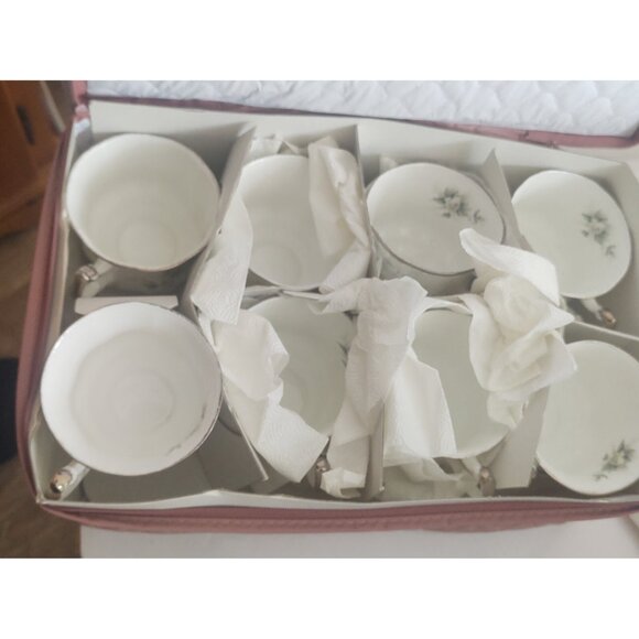 Vintage Paragon Bone China Cup & Saucer Sets (8 sets) FIRST LOVE in dust covers - Picture 9 of 15